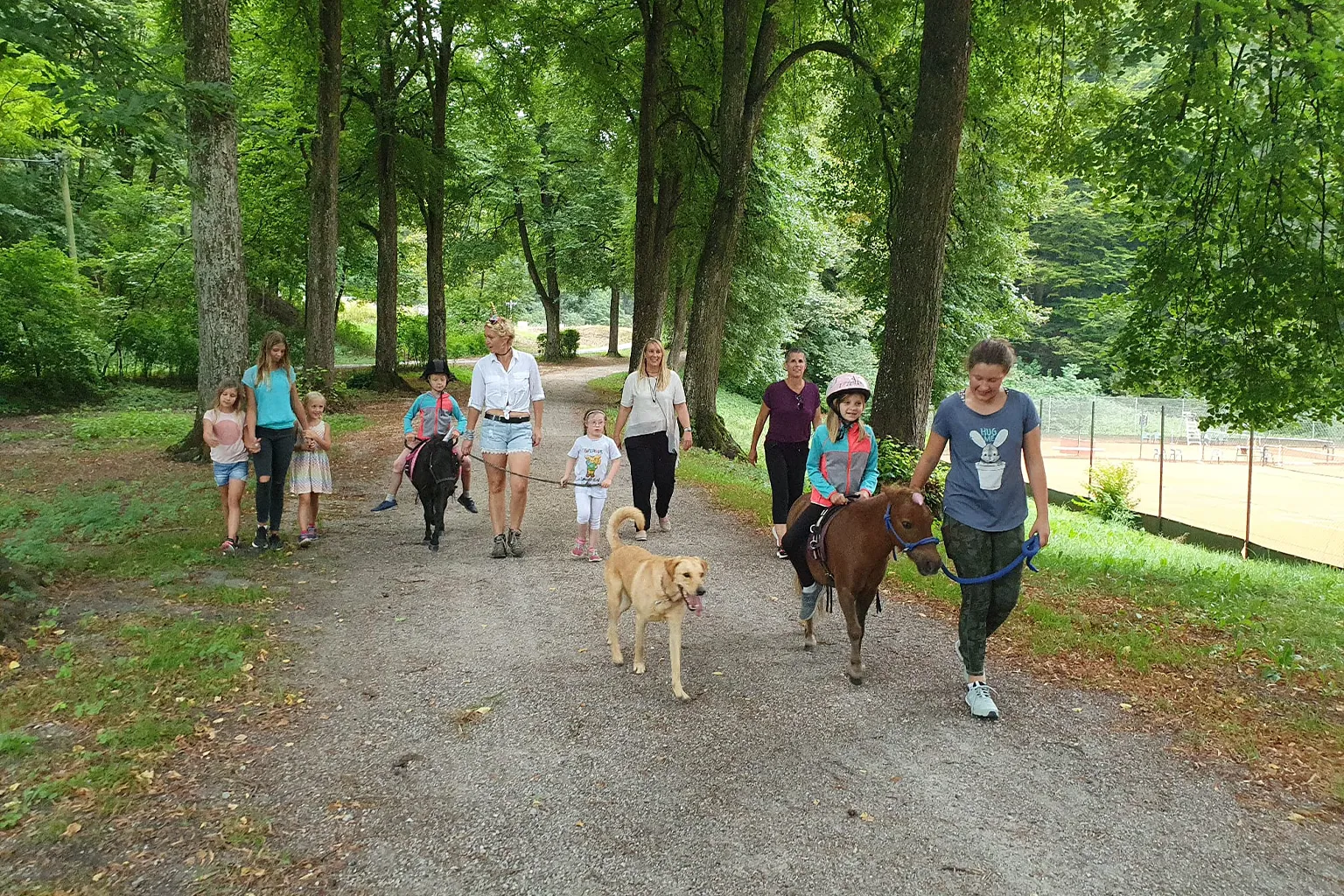 Kindergeburtstag_allegemeinsamdurchdenPark