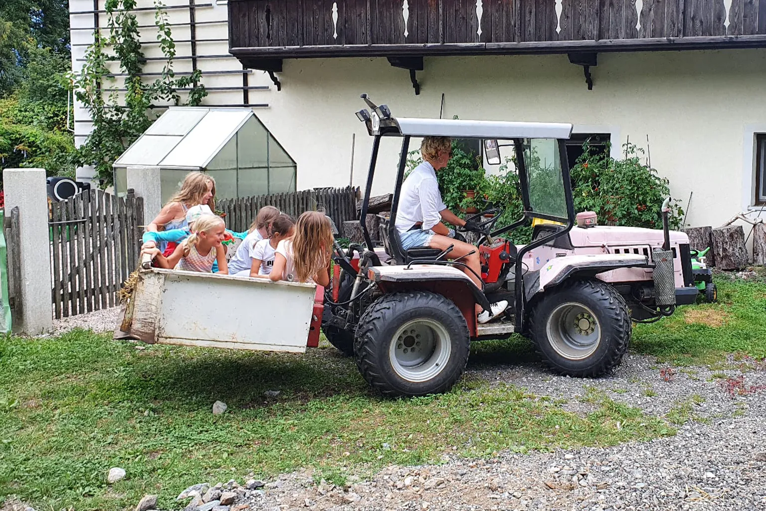 TraktorfahrenzumGeburtstag